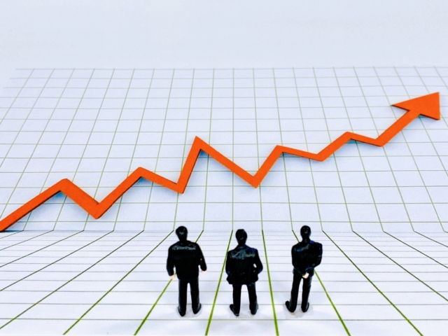 予定利率とは？生命保険の仕組みと見直し時の重要ポイントを解説